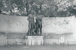 Strauß - Lanner - Denkmal - Wien - Juli 1940 Strauß - Lanner - Denkmal - Wien - Juli 1940